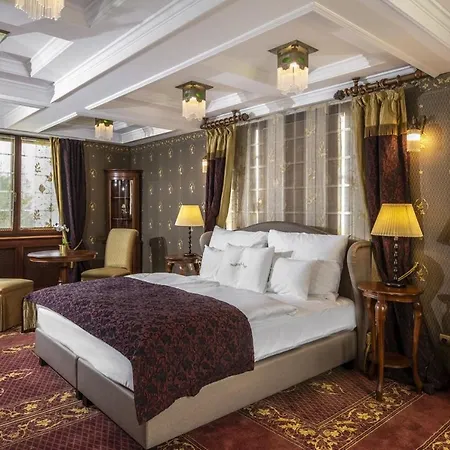 Erla Boutique Hotel 4*