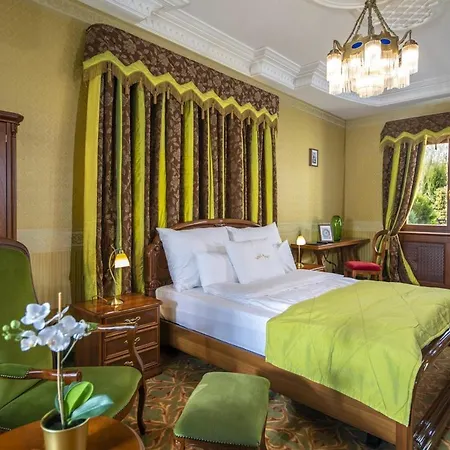 Erla Boutique 4* Eger
