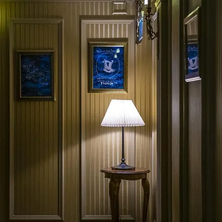 Erla Boutique 4*