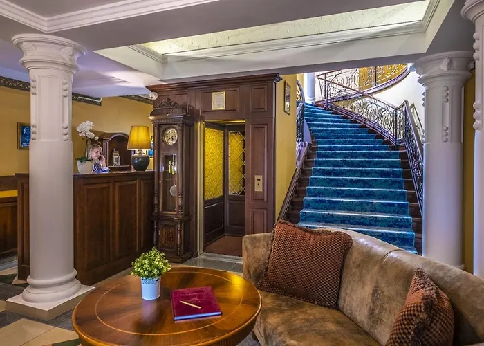 Hotel Erla Boutique 4*