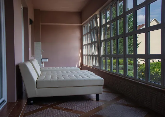Hotel Erla Boutique 4*