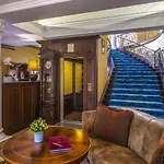 Hotel Erla Boutique 4*