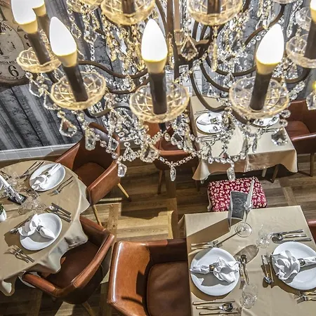 Erla Boutique 4*