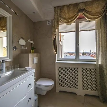 Erla Boutique 4* Eger
