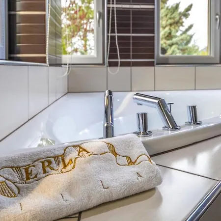 Erla Boutique 4* Eger
