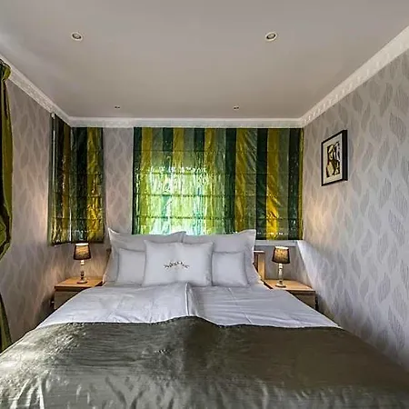 Erla Boutique 4* Eger